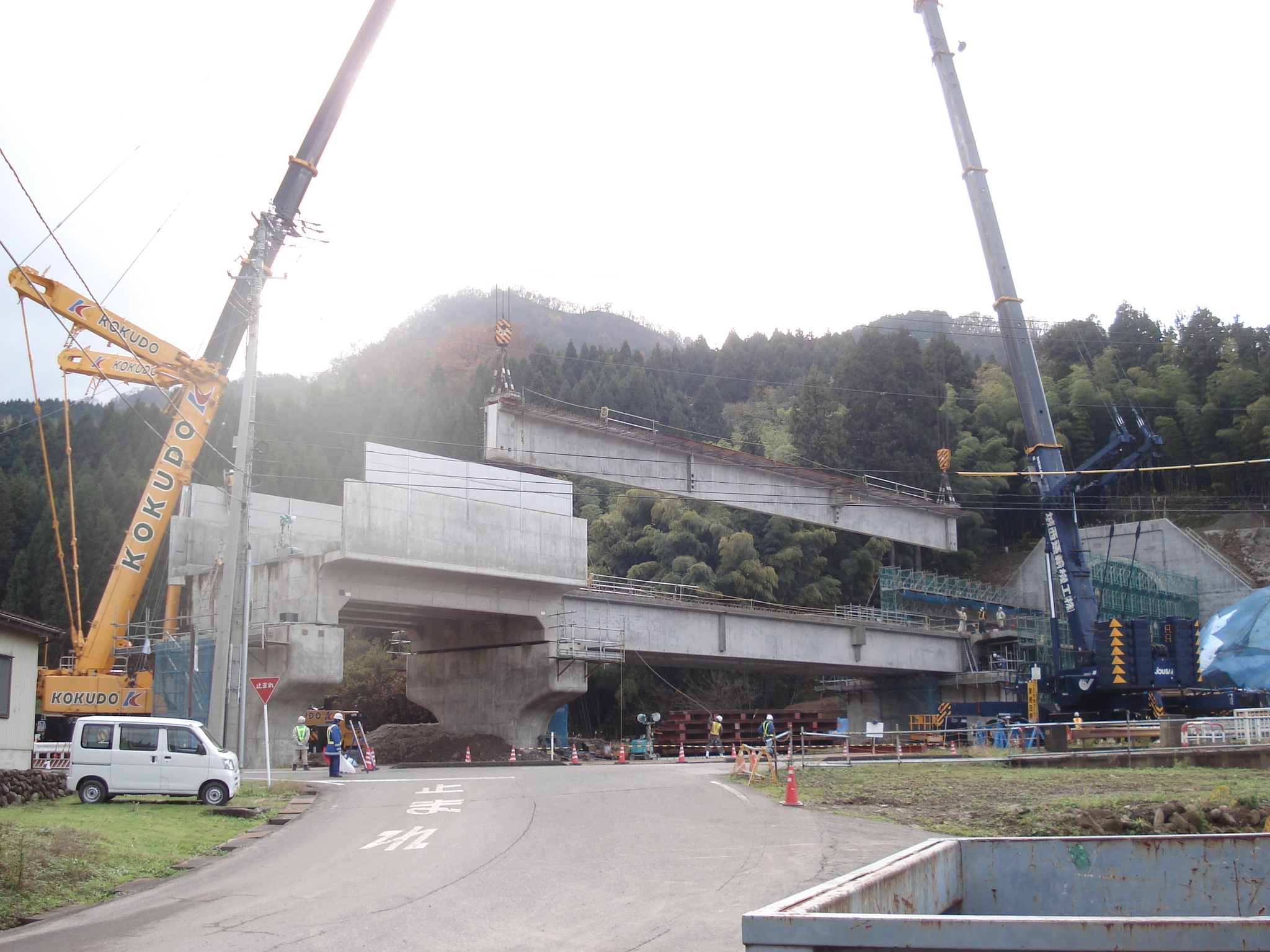 北陸新幹線上越・糸魚川地区PC桁工事